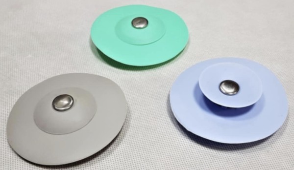 „2-in-1“ silikoninis kriauklės kamštis - filtras