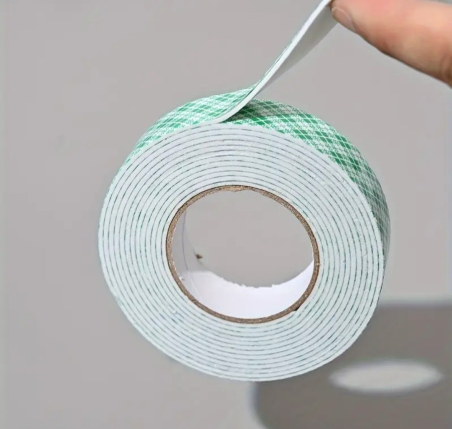 Dvipusė lipni juosta