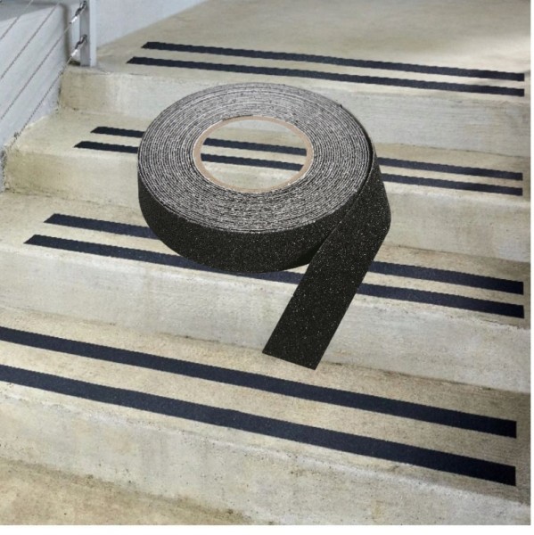 Neslystanti laiptų juosta 5m.