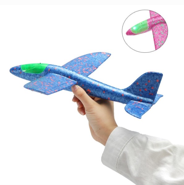 Skraidantis putplasčio lektuvėlis